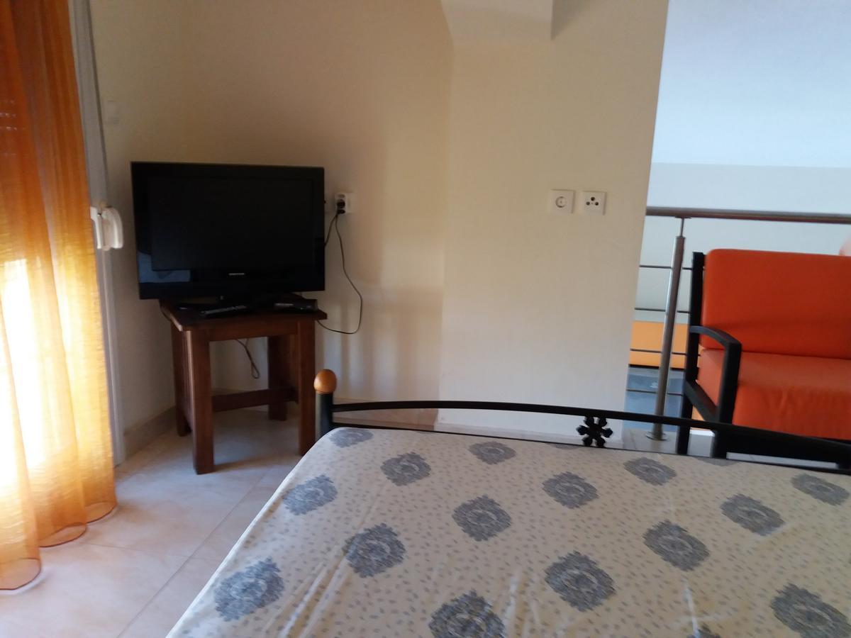 Dimitrios Apartments Sotirítsa Buitenkant foto